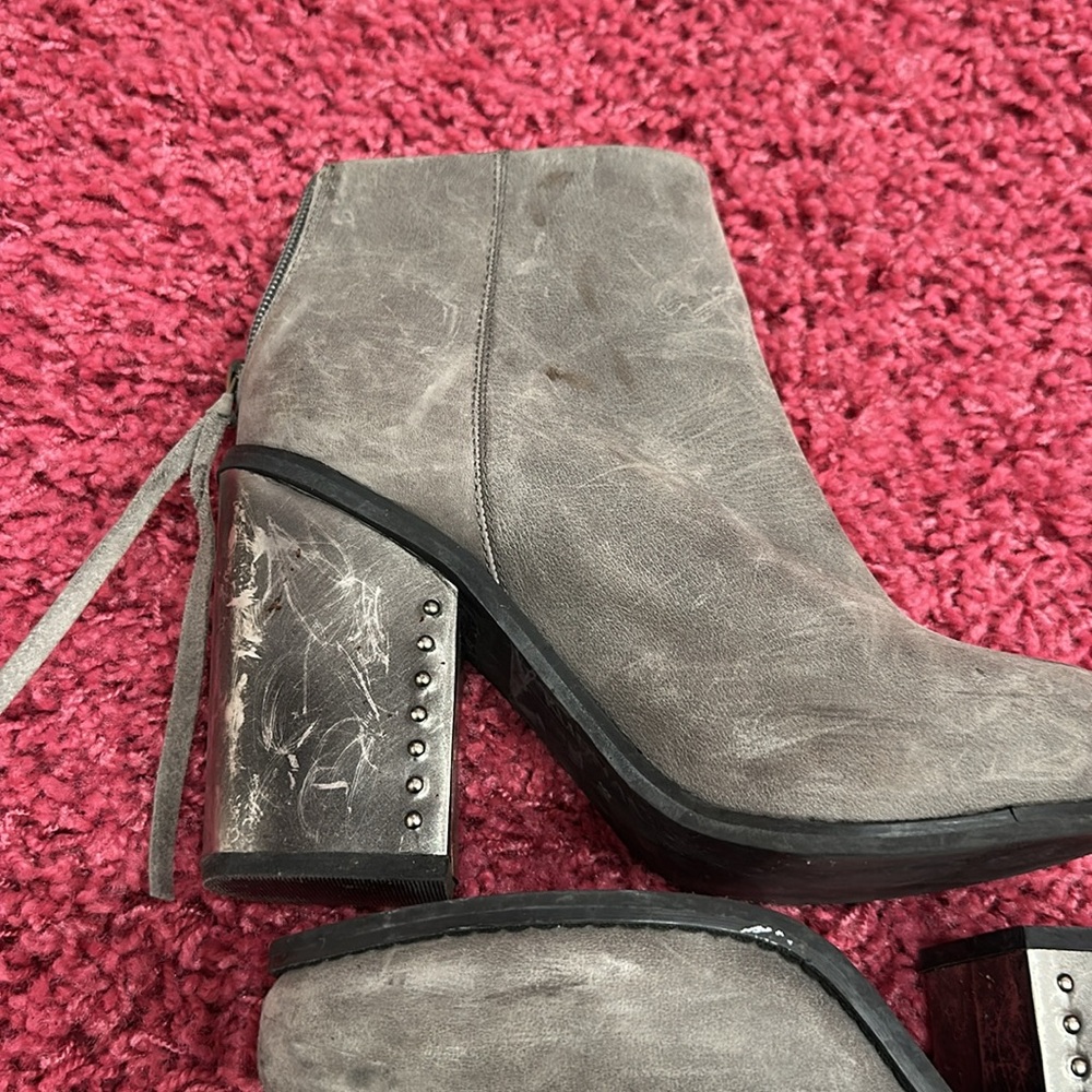 Reverb Booties - Picture 4 of 9